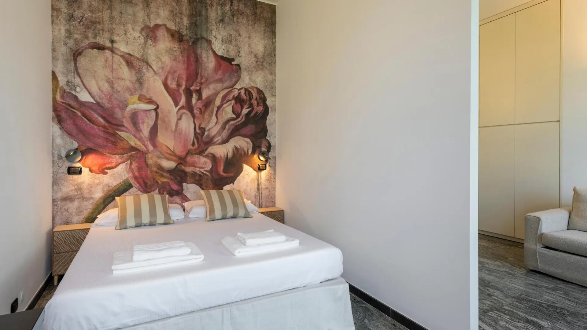 Milan Royal Suites - Duomo Santo Stefano Apartment