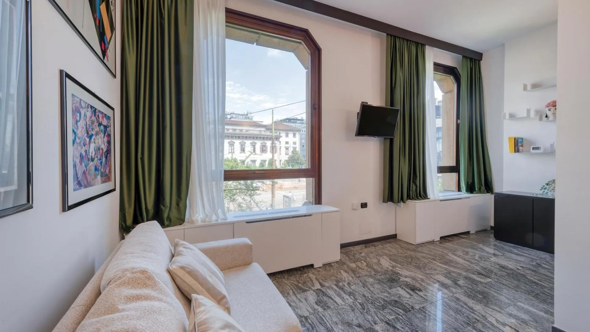Milan Royal Suites - Duomo Santo Stefano 0*,  Italy
